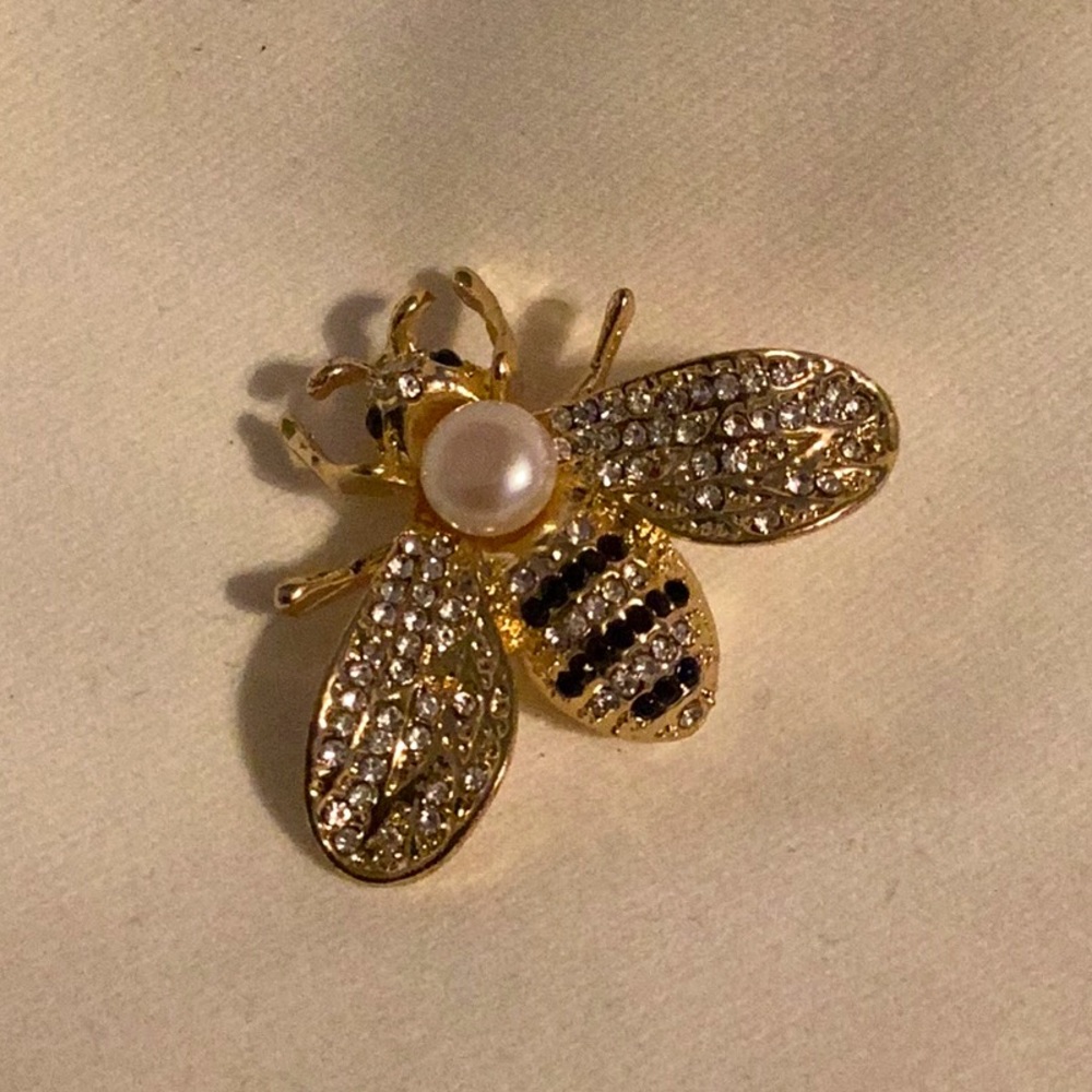 Bumblebee brooch pin, and pendant